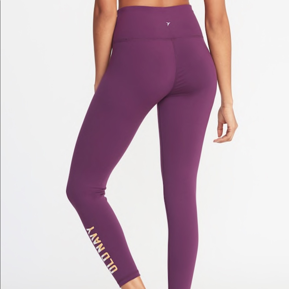 Old Navy High-Rise Elevate Compression Legging